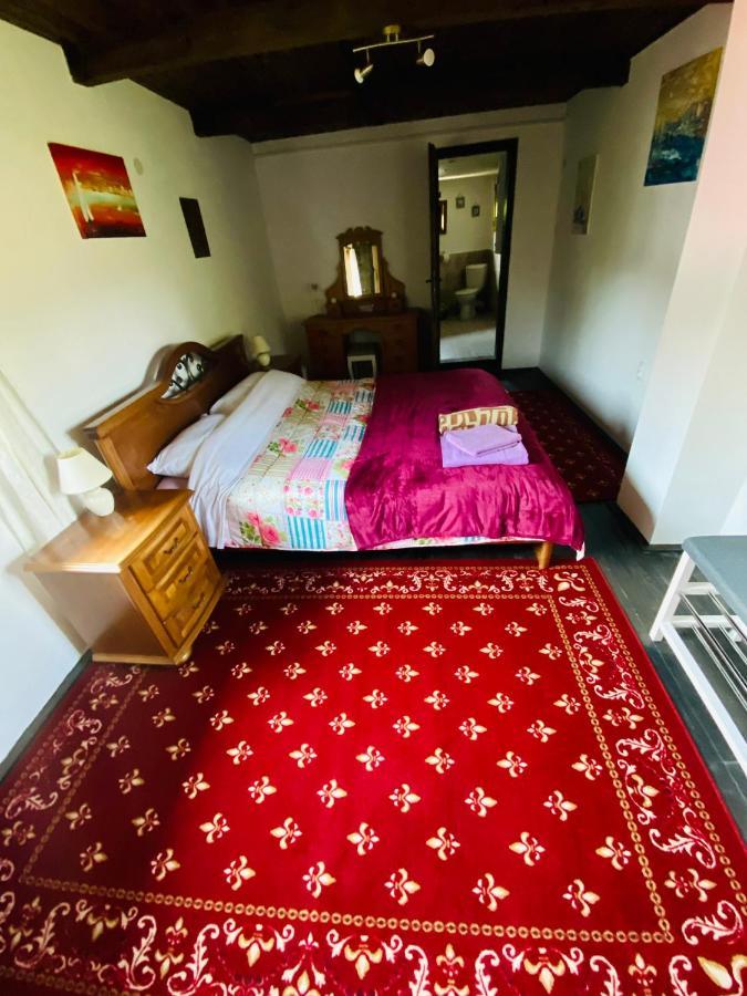 Bebrovo Lavender And Poppy Cottages מראה חיצוני תמונה
