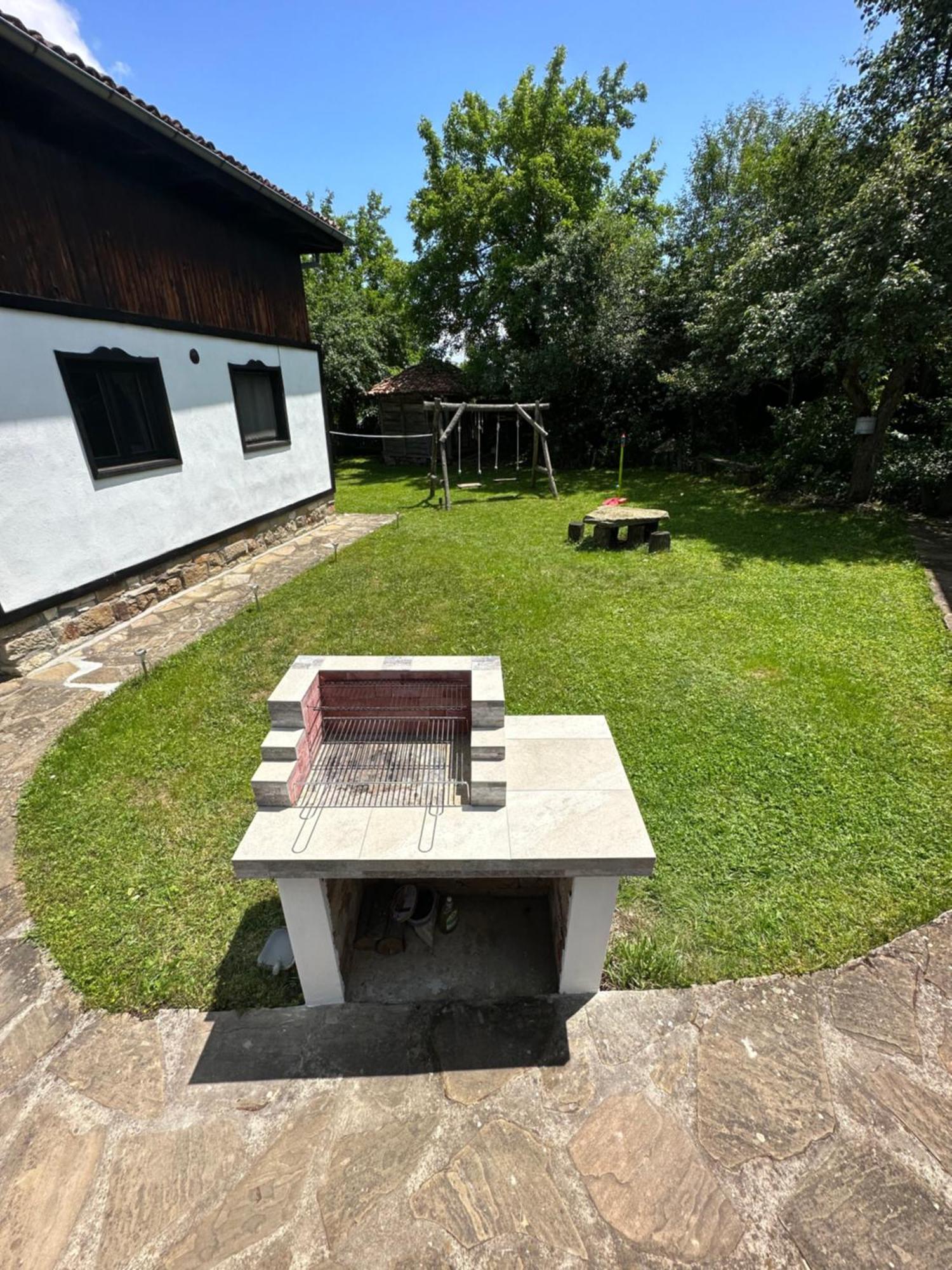 Bebrovo Lavender And Poppy Cottages מראה חיצוני תמונה